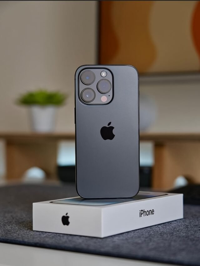 iPhone 15 Pro Max: लीक हुए फीचर्स की छानबीन, जानें क्या खास…!