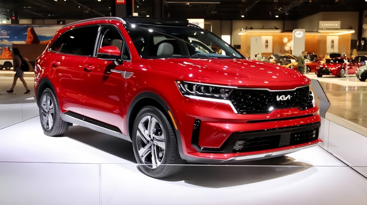 Kia Sorento –281hp का टर्बो इंजन,लेदर इंटीरियर और 12-स्पीकर Bose सिस्टम के साथ बनेगी फैमिली SUV की बादशाह!